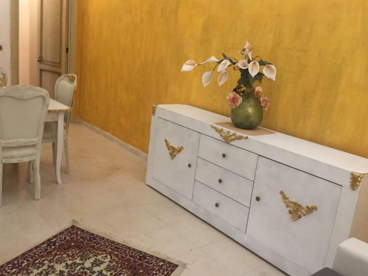 쿠트로피아노 Palazzo Macchia 빌라 외부 사진